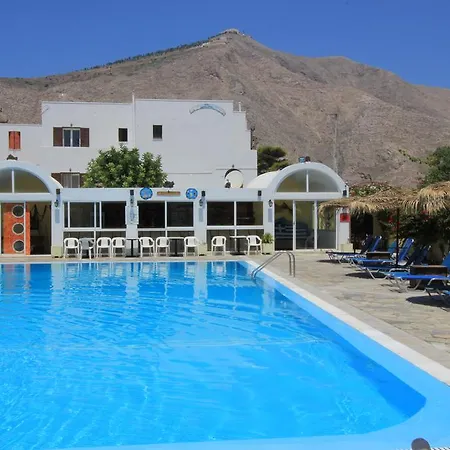 Santa Irini Hotel